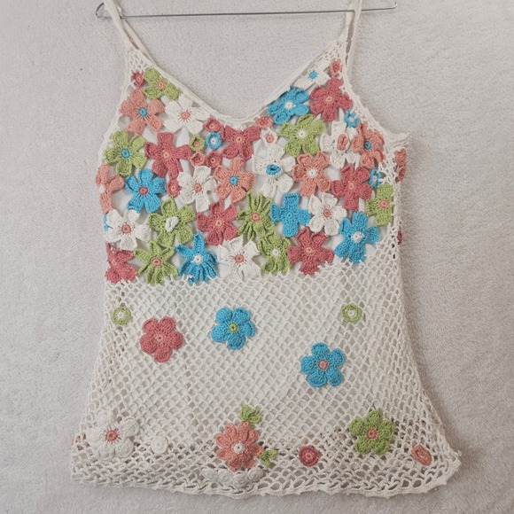 Maurice Sasson Tops - Maurice Sasson Crochet Floral Camisole Top L Cream Pink Blue Ramie Cotton Blend